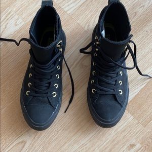 Women’s Converse boots lunarlon
